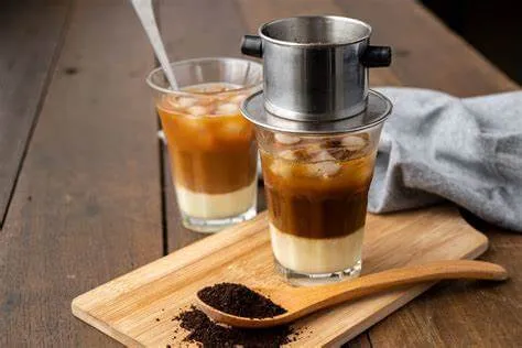 Kafa Vietnam sa mlekom i ledom